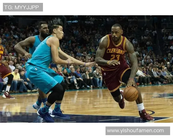 勇士队与活塞队激战正酣NBA直播精彩瞬间回顾与分析